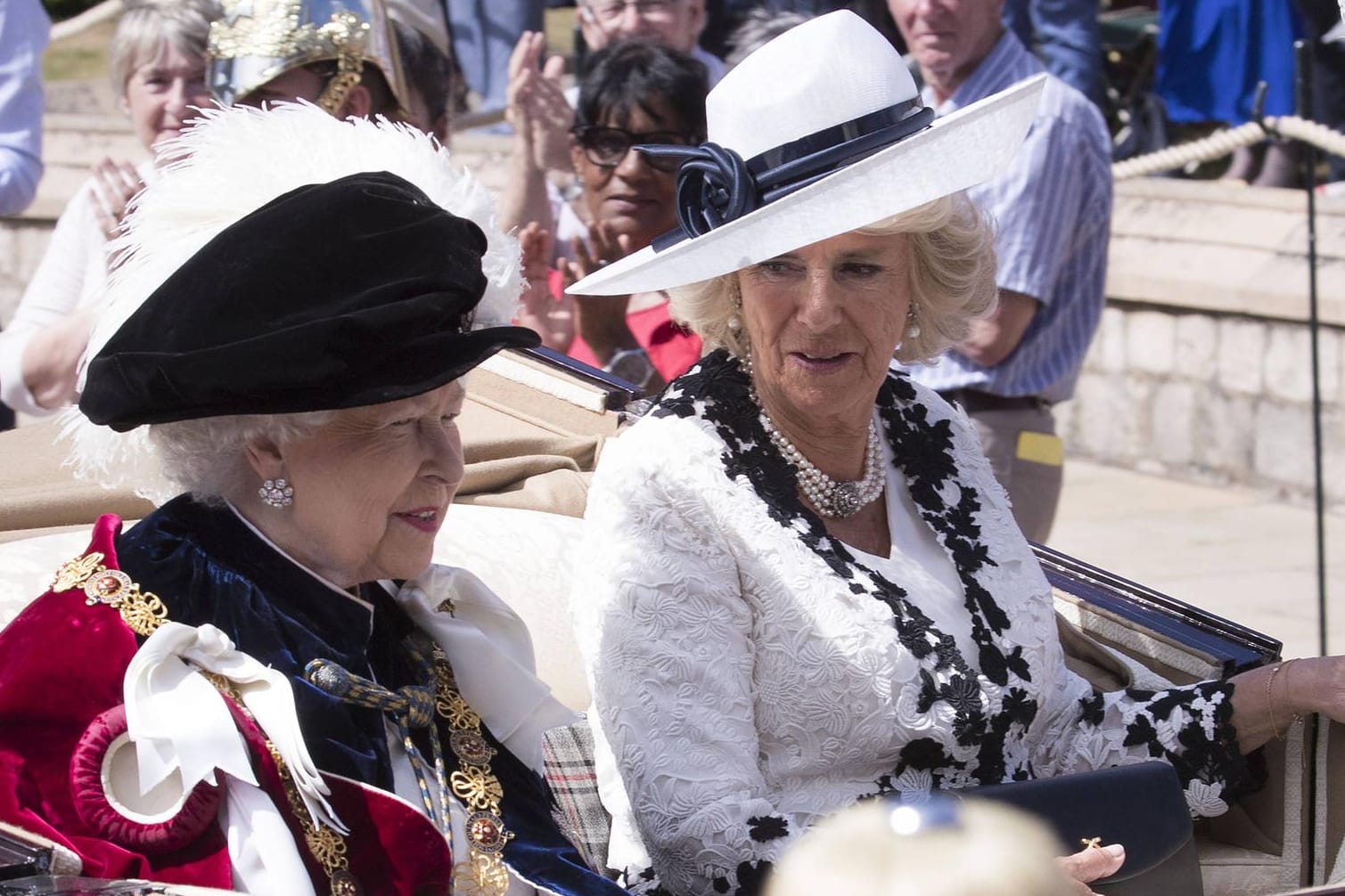 Seite an Seite: Queen Elizabeth II. und Herzogin Camilla beim Garter Day in London.