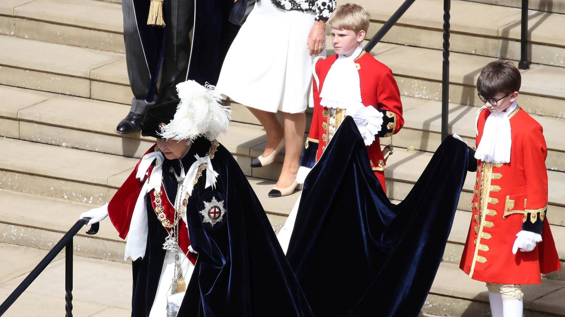 Opulent unterwegs: Die Queen beim Garter Day.