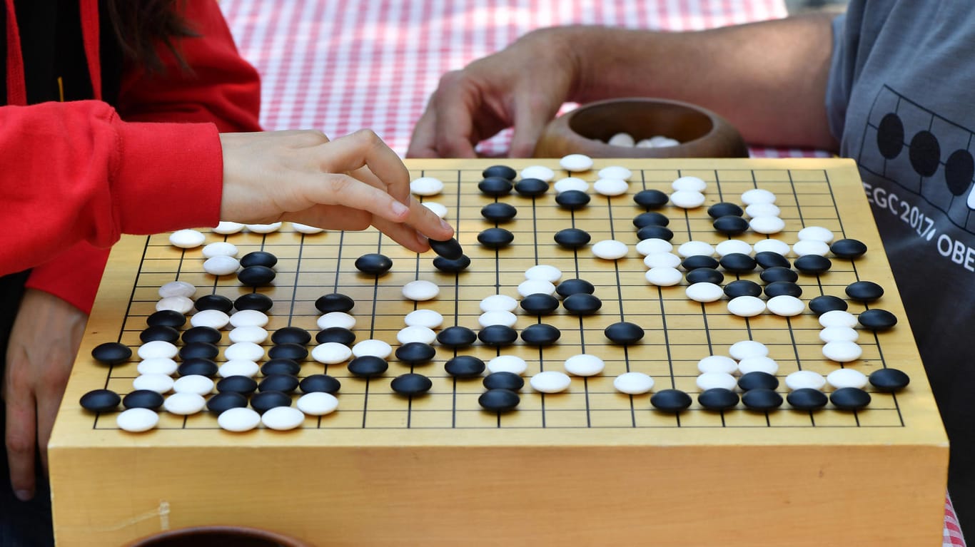 Das asiatische Brettspiel Go: Es ist weitaus komplizierter als Schach.