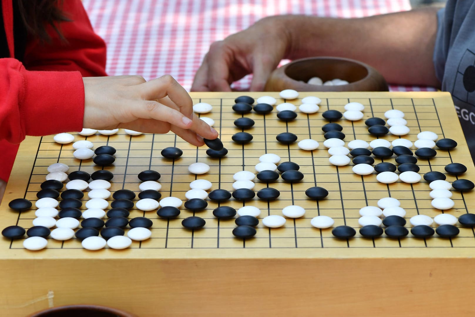 Das asiatische Brettspiel Go: Es ist weitaus komplizierter als Schach.
