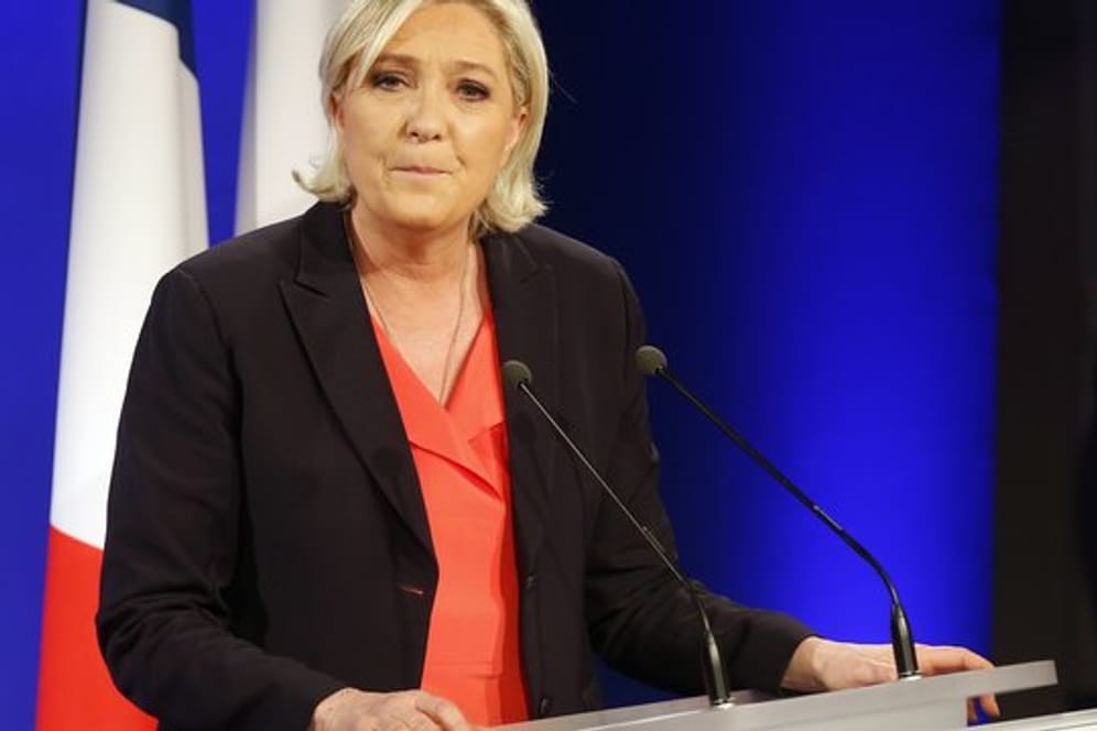 Klage abgewiesen: Ein EU-Gericht hat entschieden, dass die französische Politikerin Marine Le Pen knapp 300.