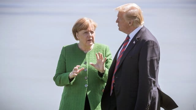 Da gäbe es noch einiges zu bereden: Kanzlerin Angela Merkel im Gespräch mit US-Präsident Donald Trump. Da gäbe es noch einiges zu bereden: Kanzlerin Angela Merkel im Gespräch mit US-Präsident Donald Trump.