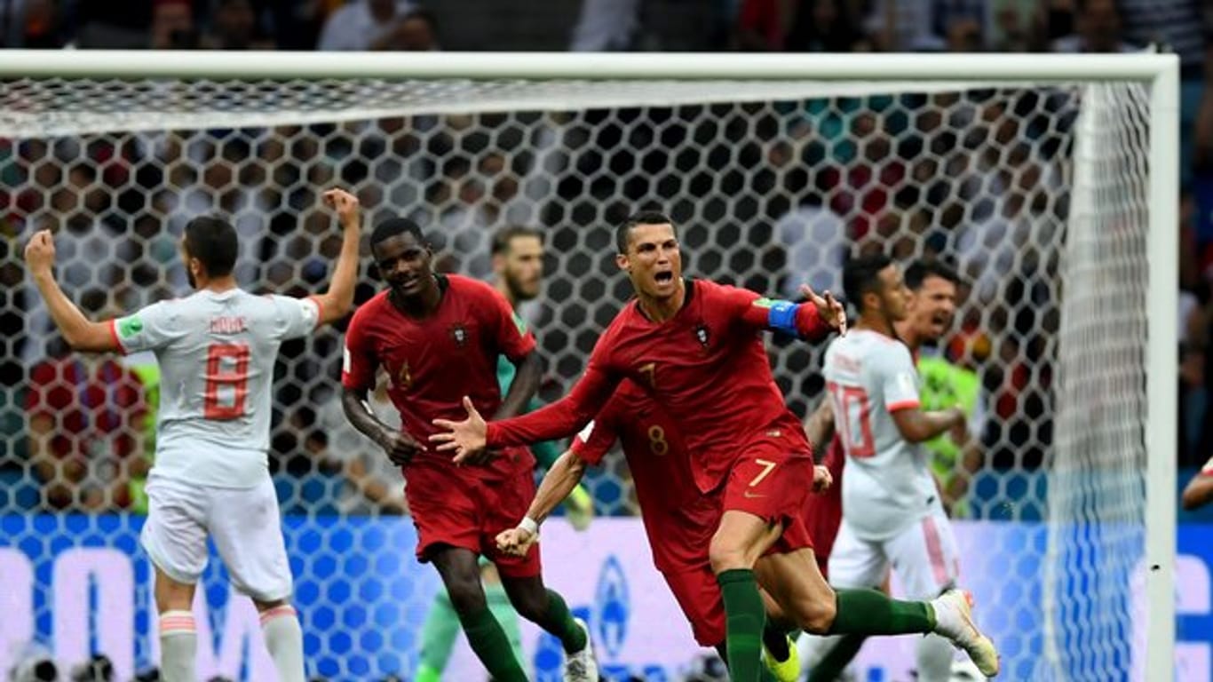 Portugals Star Cristiano Ronaldo jubelt nach seinem Treffer zum 3:3.