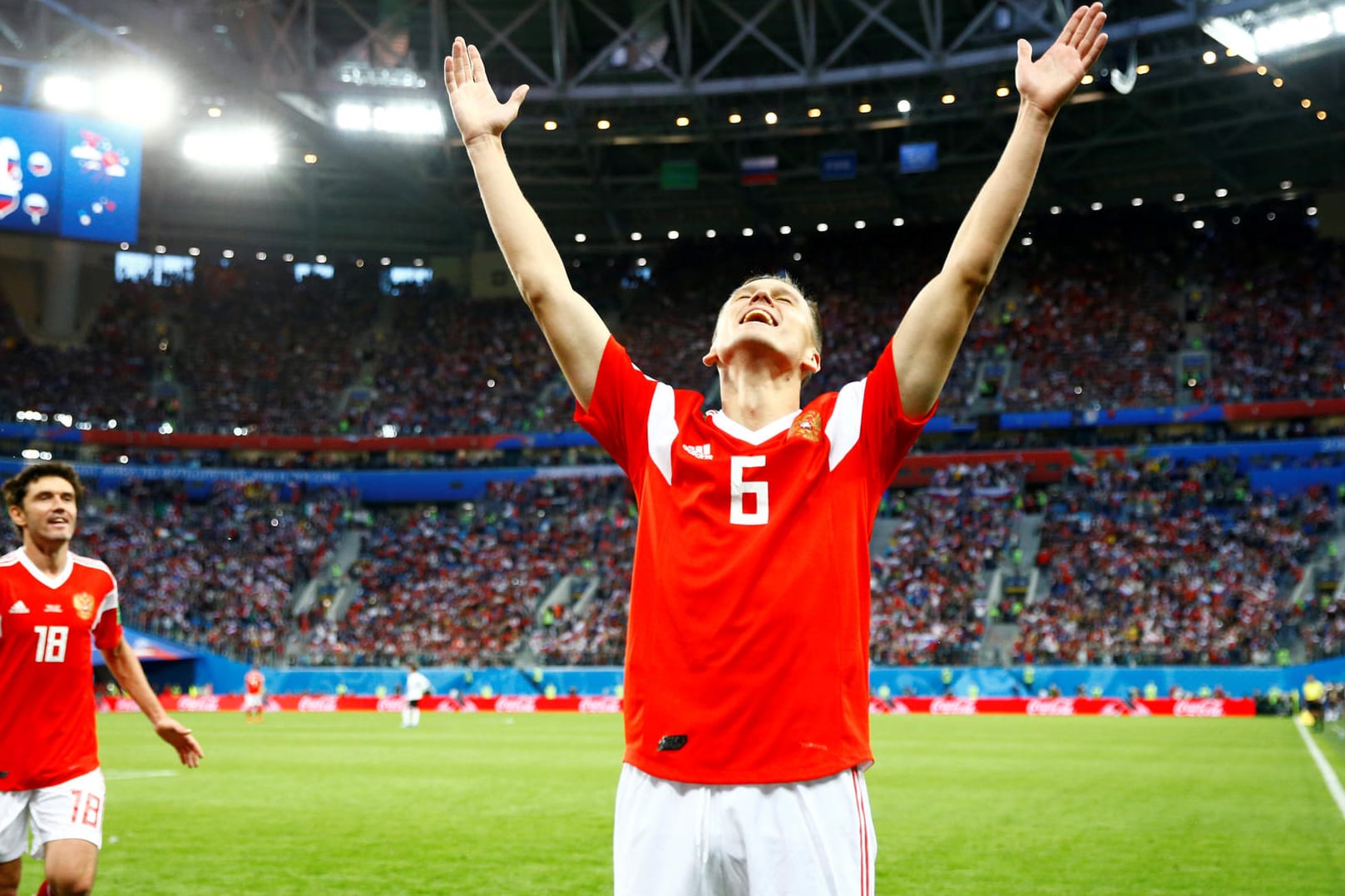 Russlands Denis Tscheryschew jubelt im Spiel gegen Ägypten.