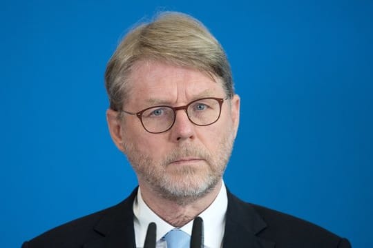 Der neue Bamf-Chef Hans-Eckhard Sommer bei seiner Vorstellung in Berlin.