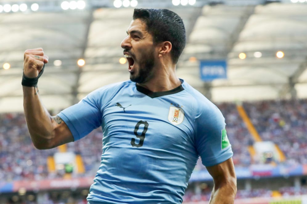 Torwartfehler ausgenutzt: Uruguay-Stürmer Luis Suarez bejubelt seinen Treffer gegen Saudi-Arabien.