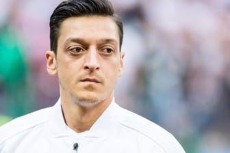 Mesut Özil vor dem Auftakt-Spiel der Deutschen gegen Mexiko: Der Spieler spielt seit 2009 in der deutschen Nationalmannschaft.