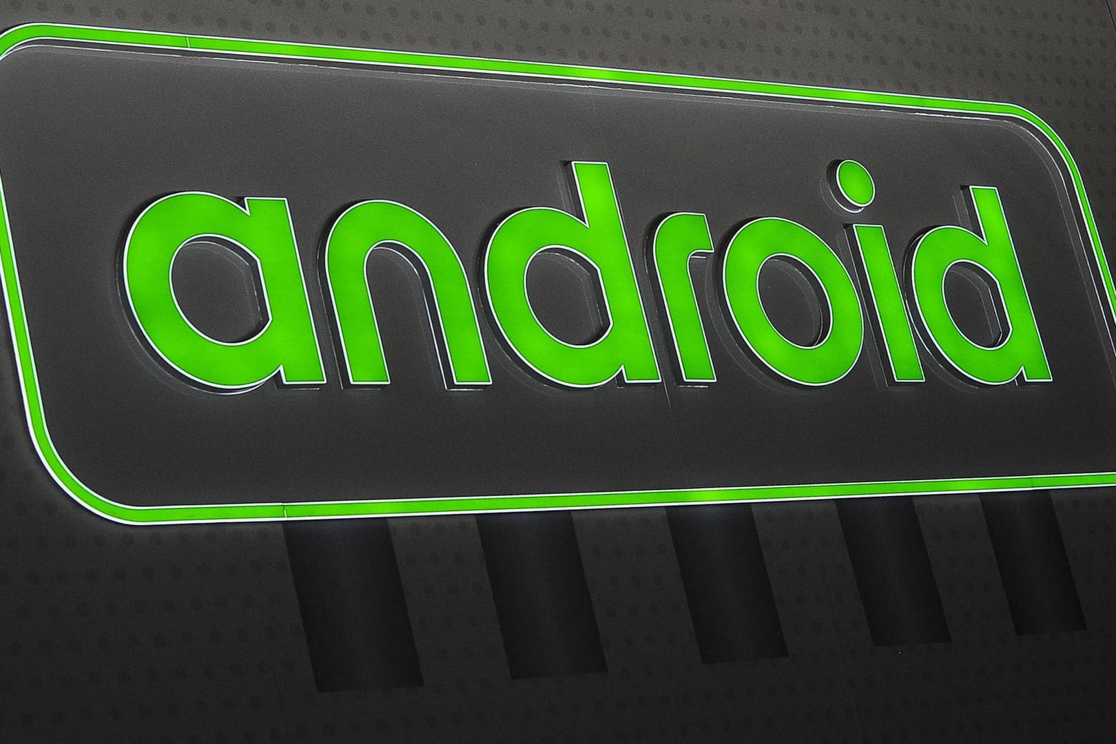 Android-Schriftzug: Erster Wurm greift gezielt Google-Geräte an.