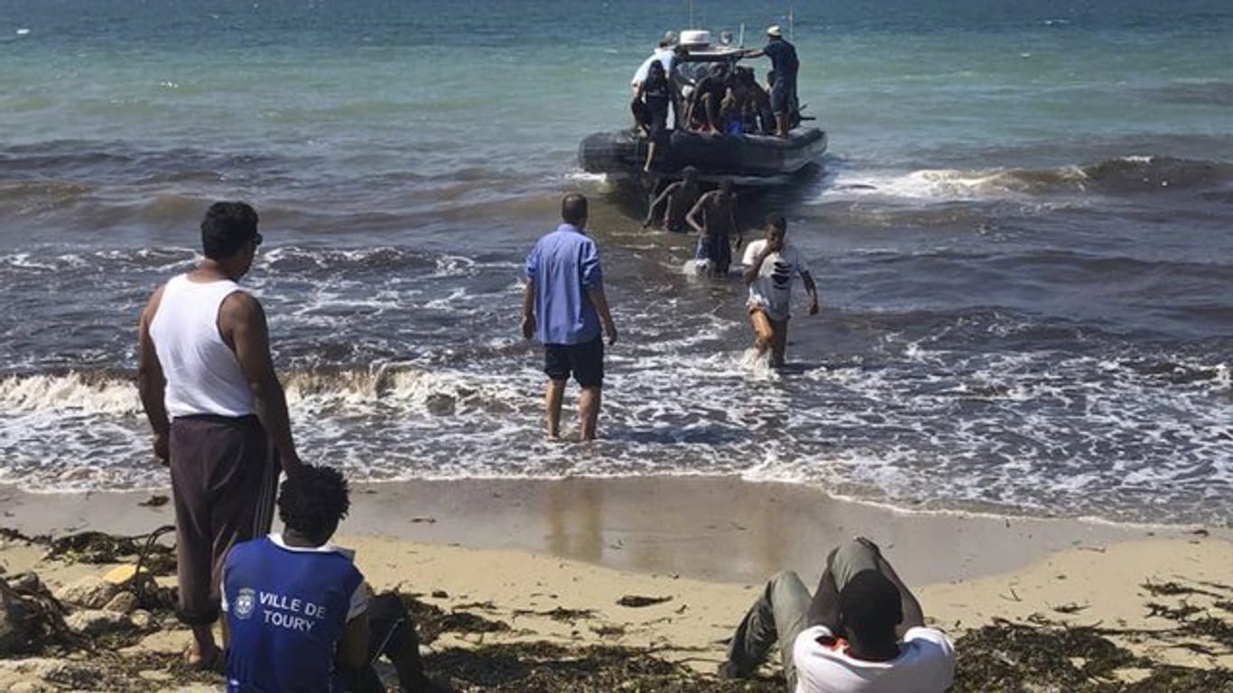 Afrikanische Migranten an der libaschen Küste: In der EU werden die Bemühungen um einen besseren Schutz der Außengrenzen verstärkt.
