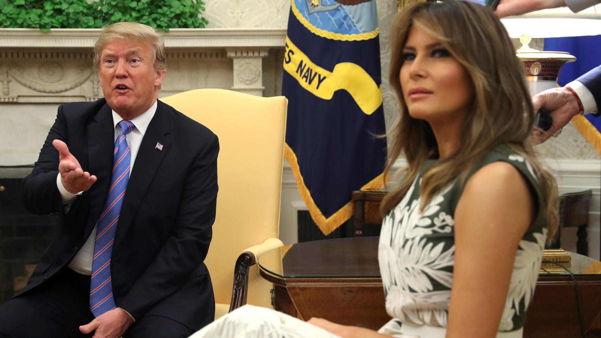 Donald und Melania Trump im Oval Office