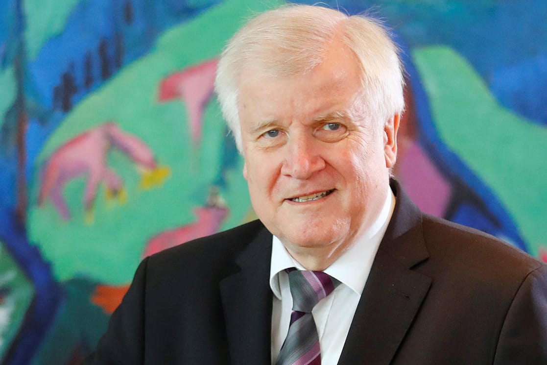 Horst Seehofer: Der Bundesinnenminister will Flüchtlinge an den Grenzen abweisen können.