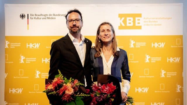 Carlo Chatrian (l) wird künstlerischer Leiter der Berlinale und Marietta Rissenbeek Geschäftsführerin.