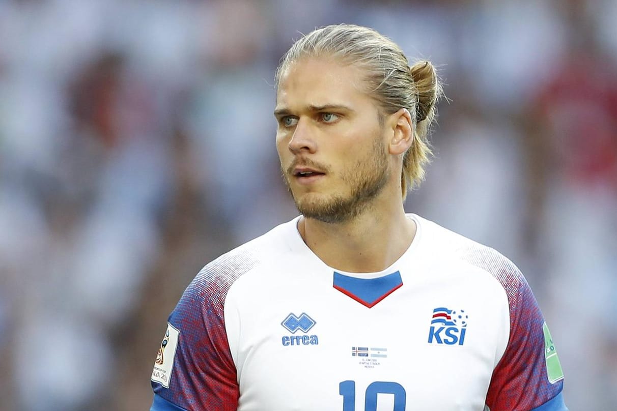 Island-Star Rurik Gislason: Beim Spiel gegen Argentinien wurde er in der 63. Minute eingewechselt und weltweit beim sozialen Netzwerk Instagram gefeiert.