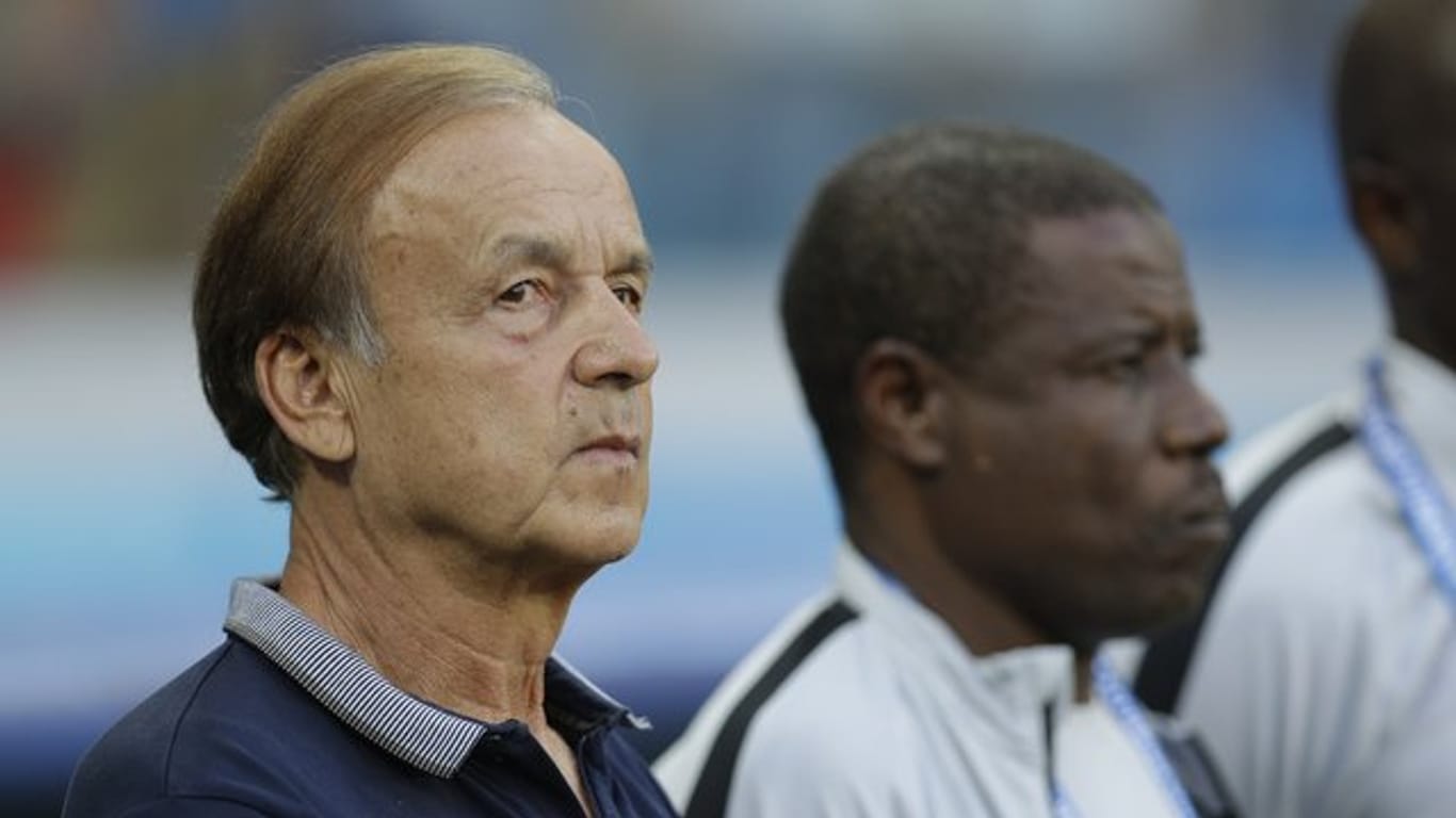 Trainer Gernot Rohr kann mit Nigeria durch das Spiel gegen Argentinien das WM-Achtelfinale erreichen.