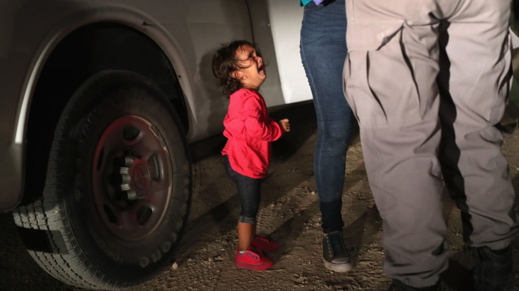 Ein weinendes Mädchen an der US-Grenze: Dieses Foto wurde zu einem Symbolbild für Donald Trumps Einwanderungspolitik.