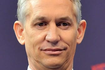 Nach dem späten 2:1-Sieg der Deutschen über Schweden, ließ es sich Fußball-Legende Gary Lineker nicht nehmen ein berühmtees Fußball-Zitat abzuwandeln.