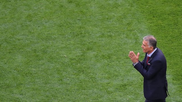Irans Trainer Carlos Queiroz hofft auf eine Überraschung gegen Portugal.