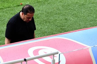 Vergoss Tränen während der Nationalhymne: Tuensiens Trainer Nabil Maaloul.