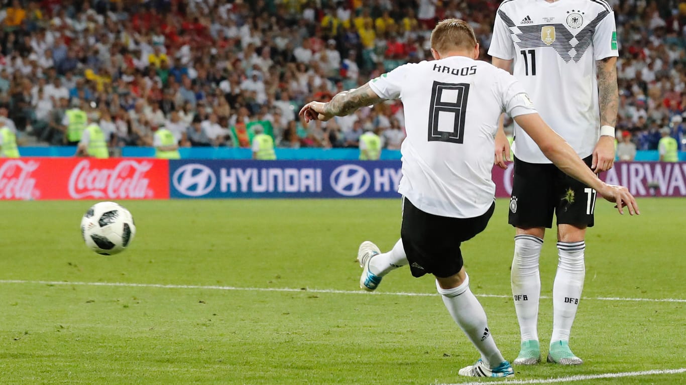 Toni Kroos zieht ab: Die entscheidende Szene des Spiels in der fünften Minute der Nachspielzeit.