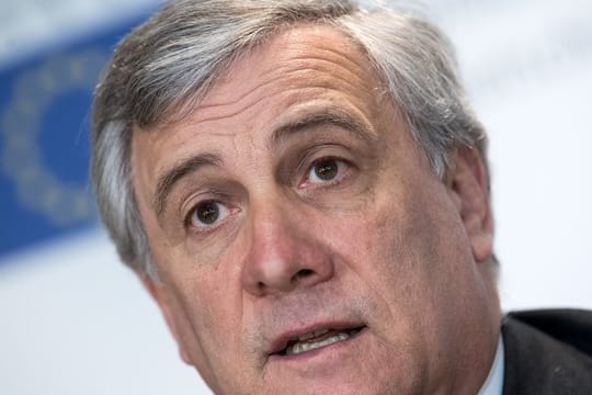 Die Europäer müssen enger mit Transitländern wie Marokko, Tunesien und Algerien zusammenarbeiten fordert Antonio Tajani.