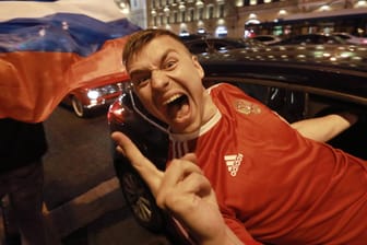 Ekstase nach der Ruhe: Die russischen Fans glauben wieder an ihr Team.