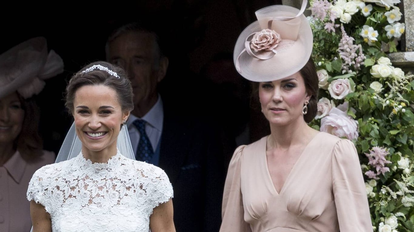 Schöne Schwestern: Pippa und Herzogin Kate bei der Hochzeit der jüngeren Tochter von Carol und Michael Middleton.