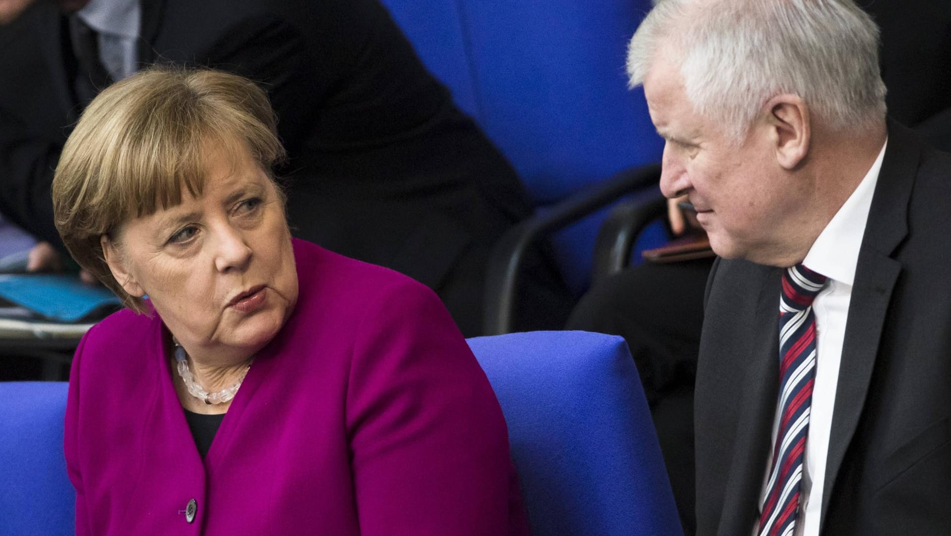 Merkel und Seehofer im Bundestag: Ein Ende des Parteienbündnisses von CDU und CSU hätte für beide Seiten unabsehbare Konsequenzen.