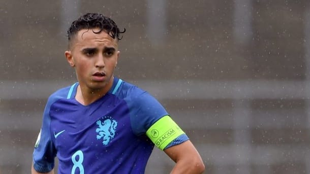 Der schwer verletzte niederländische Fußballer Abdelhak Nouri.