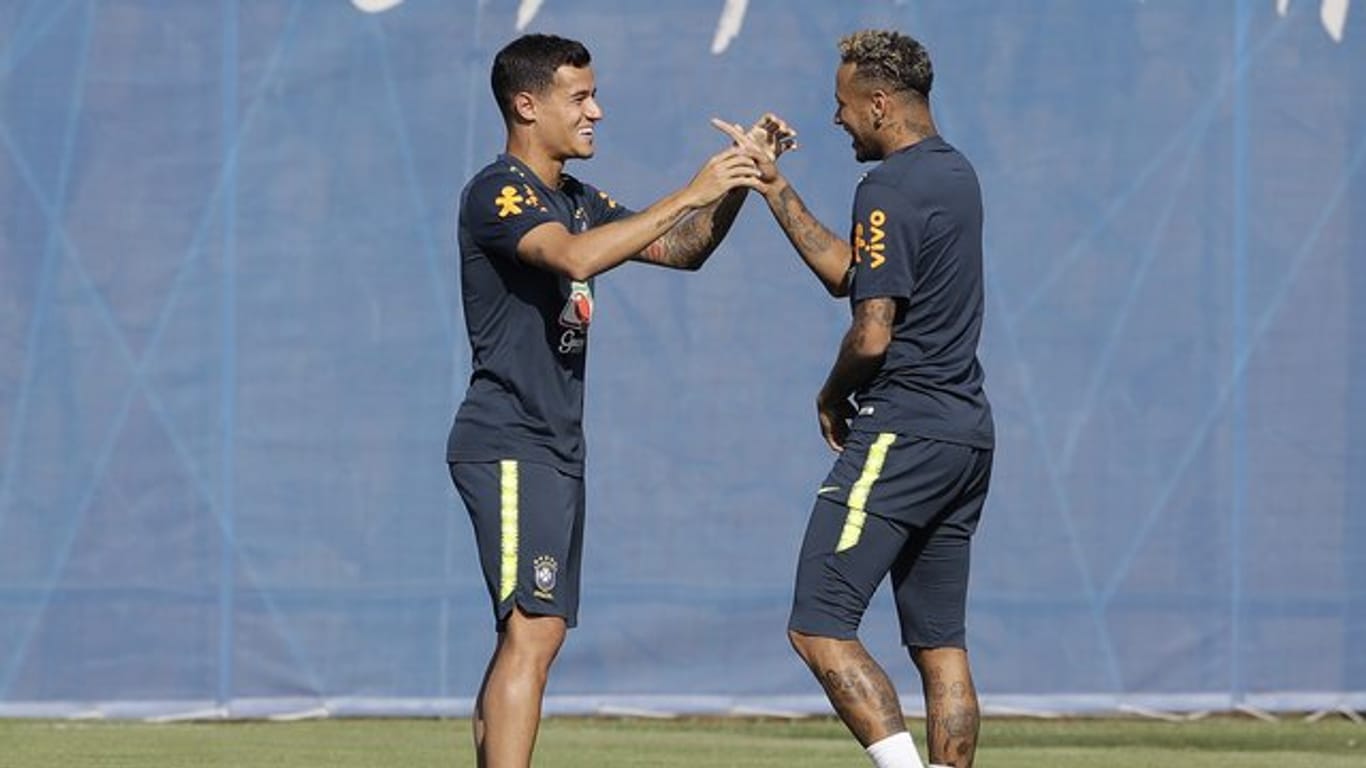 Seleção-Stars unter sich: Neymar (r) und Philippe Coutinho.