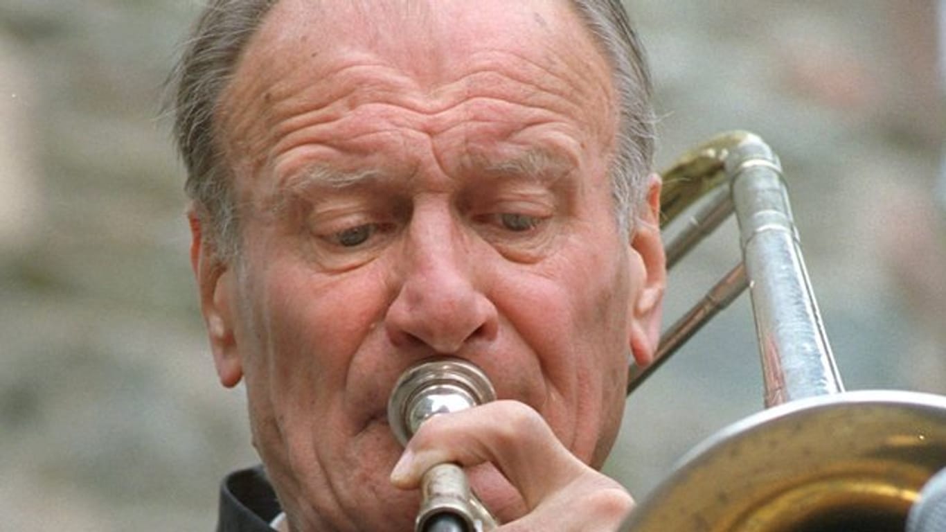 Der Jazzmusiker Albert Mangelsdorff 2003.