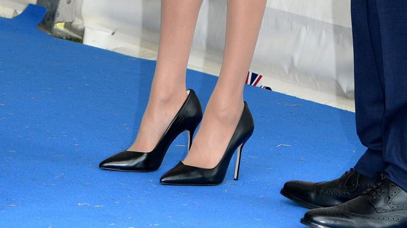 Herzogin Meghan: Ihre Schuhe sind bei öffentlichen Auftritten meistens zu groß.