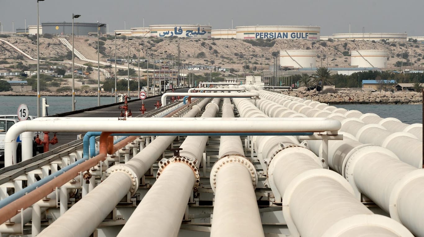 Ein Ölhafen im Iran: Die USA fordern von allen Ländern einen Import-Stopp für iranisches Öl.