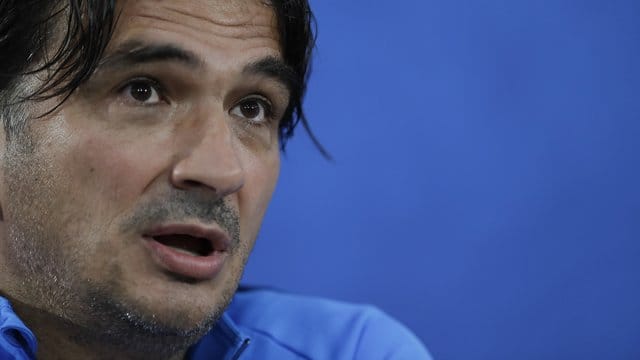 Zlatko Dalic baut sein Team gegen Island um.