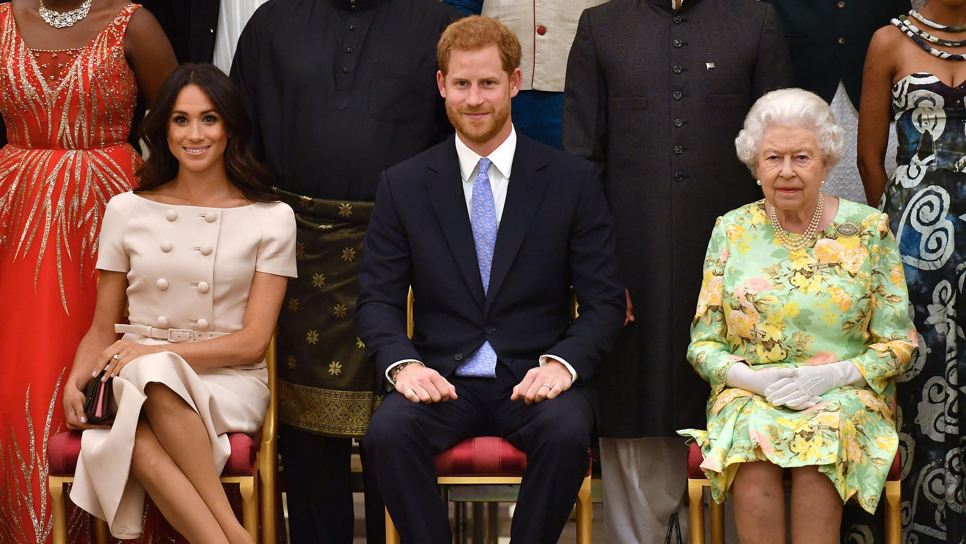 "Queen's Young Leaders Awards": Herzogin Meghan, Prinz Harry und Königin Elizabeth II.