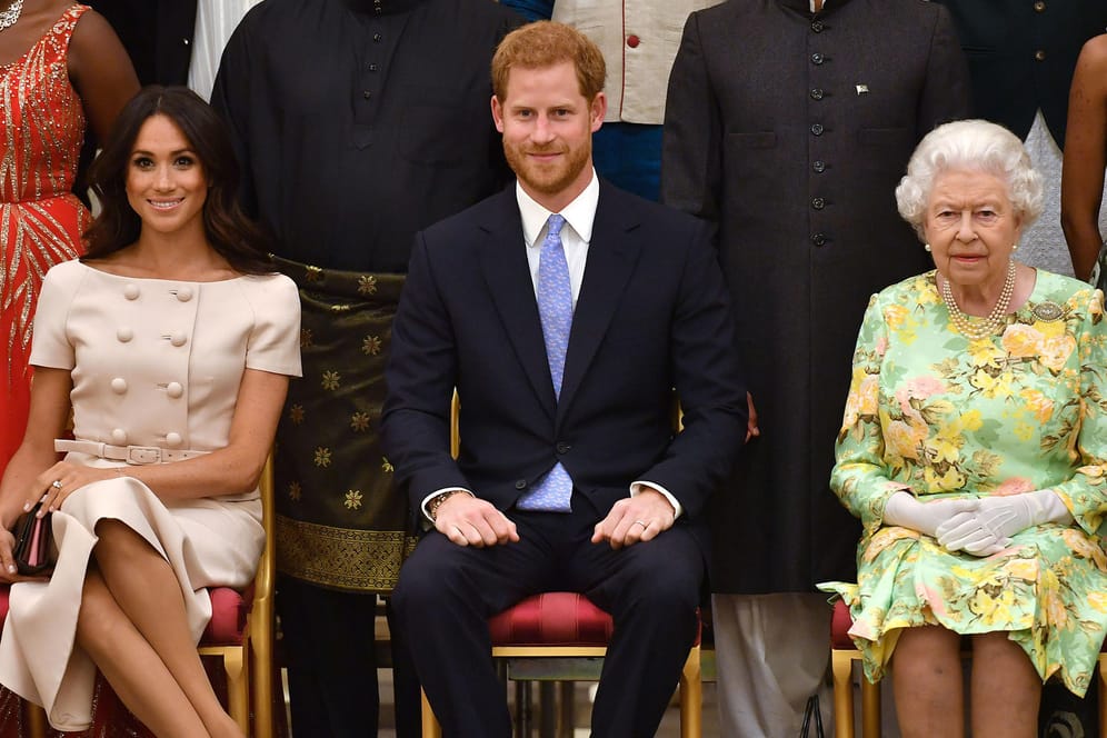 "Queen's Young Leaders Awards": Herzogin Meghan, Prinz Harry und Königin Elizabeth II.