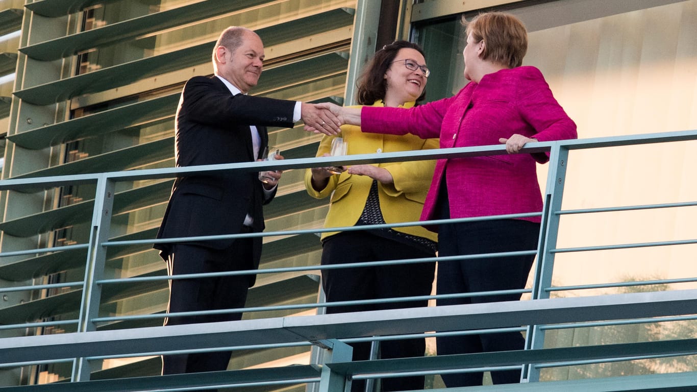 Vizekanzler Olaf Scholz (SPD, von links), SPD-Chefin Andrea Nahles und Kanzlerin Angela Merkel: Mit der SPD hat Merkel derzeit weniger Probleme als mit ihrer Schwesterpartei CSU.