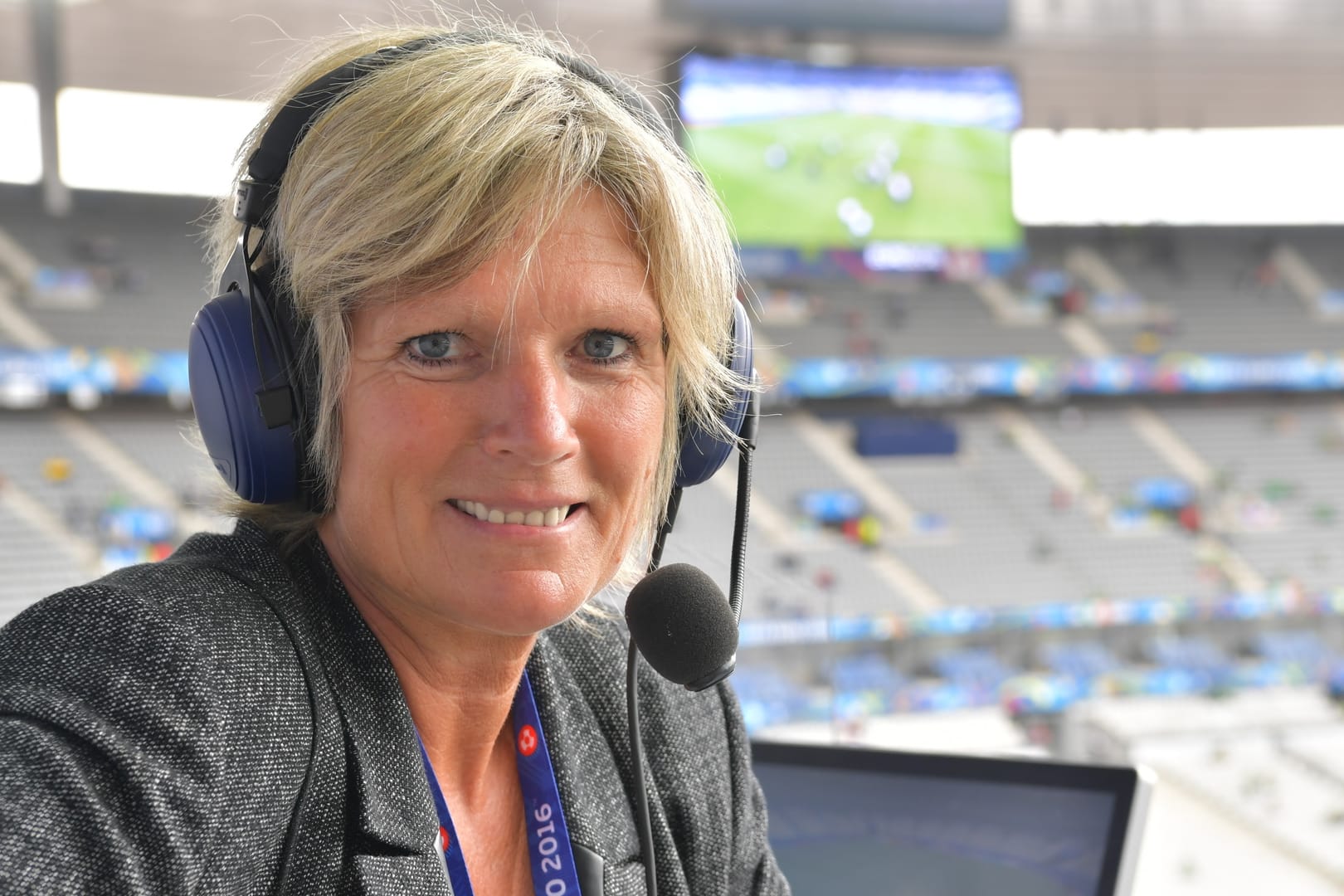 Claudia Neumann bei der EM 2016: Bei der WM in Russland ist sie ein riesiges Gesprächsthema.