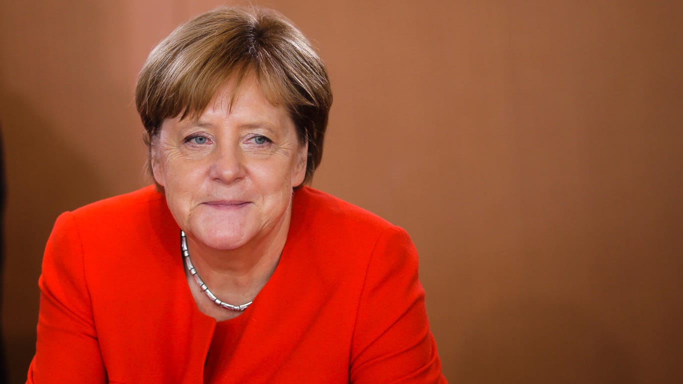 Angela Merkel: Bekommt sie noch mehr Zeit oder drängt die CSU sie zu einer Entscheidung?