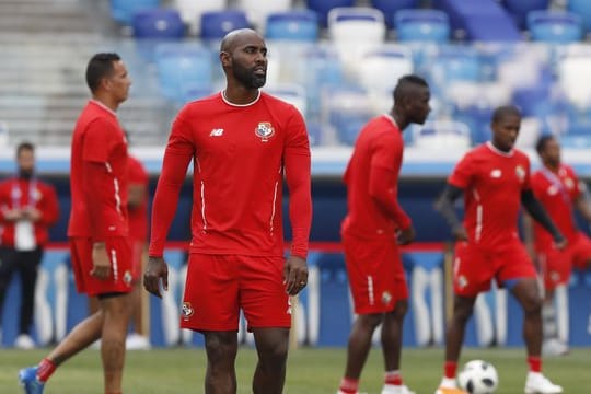 Felipe Baloy aus Panama und seine Mitspieler hoffen auf einen Sieg gegen Tunesien.