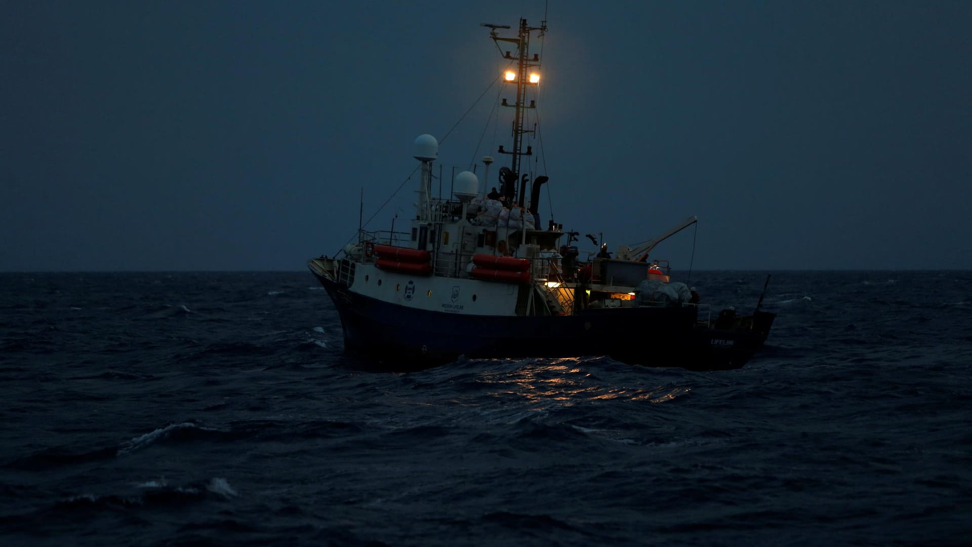 Das Rettungsschiff der Mission "Lifeline": Nach Tagen der Irrfahrt ist es nun in Malta vor Anker gegangen.