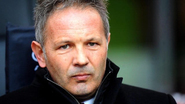 Nicht mehr länger Trainer von Sporting Lissabon: Sinisa Mihajlovic. Nicht mehr länger Trainer von Sporting Lissabon: Sinisa Mihajlovic.