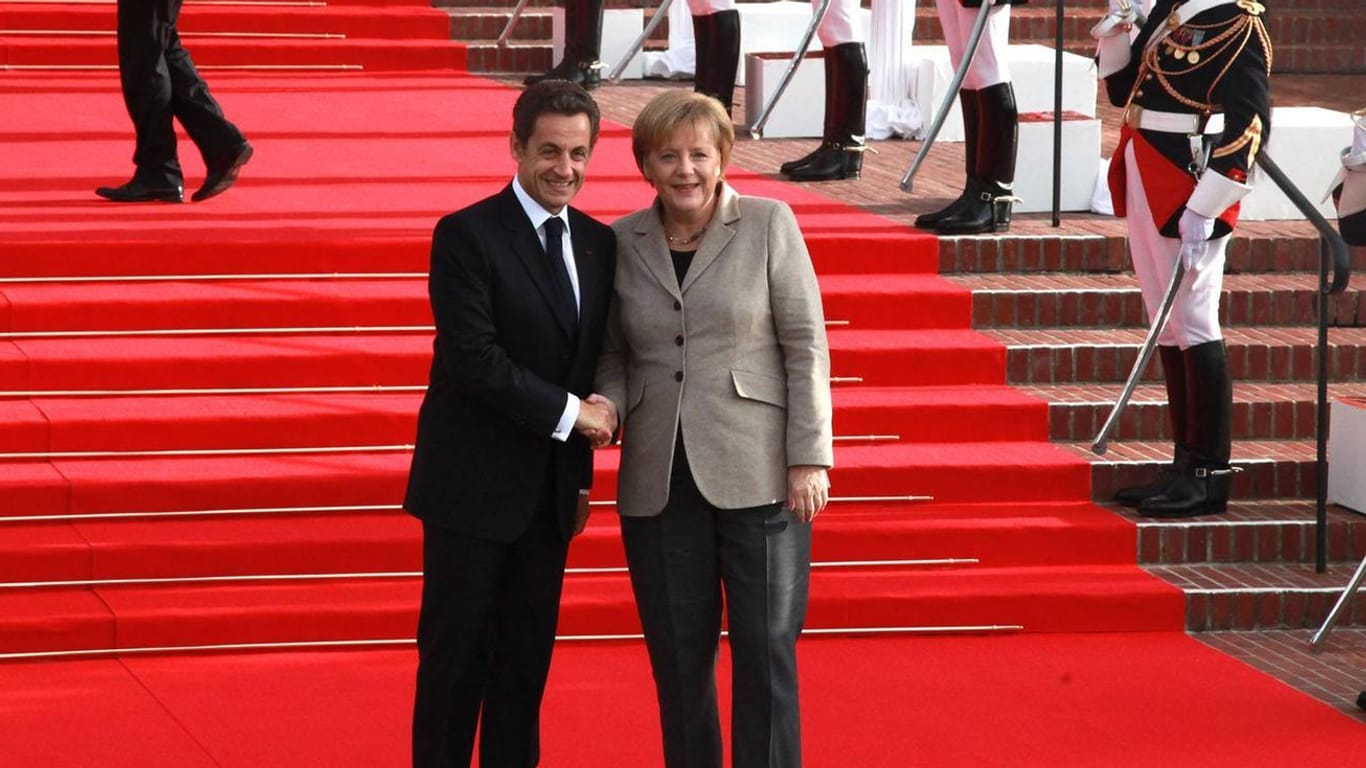 Angela Merkel und Nicolas Sarkozy 2010 in Deauville: Bis aus der Kanzlerin und dem damaligen Präsidenten "Merkozy" wurde, dauerte es ein wenig.