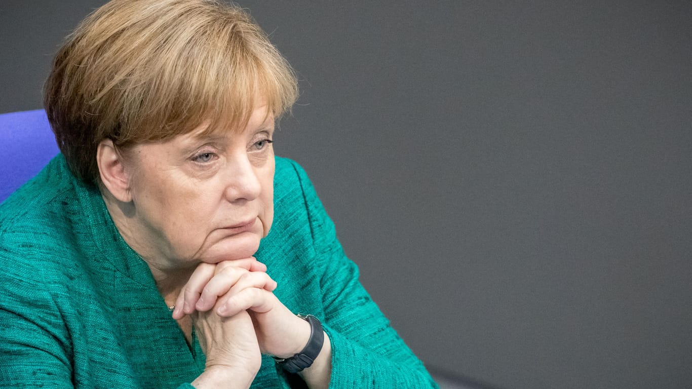 Kanzlerin Angela Merkel am Tag des EU-Gipfels im Bundestag: Sie braucht diesmal Ergebnisse.