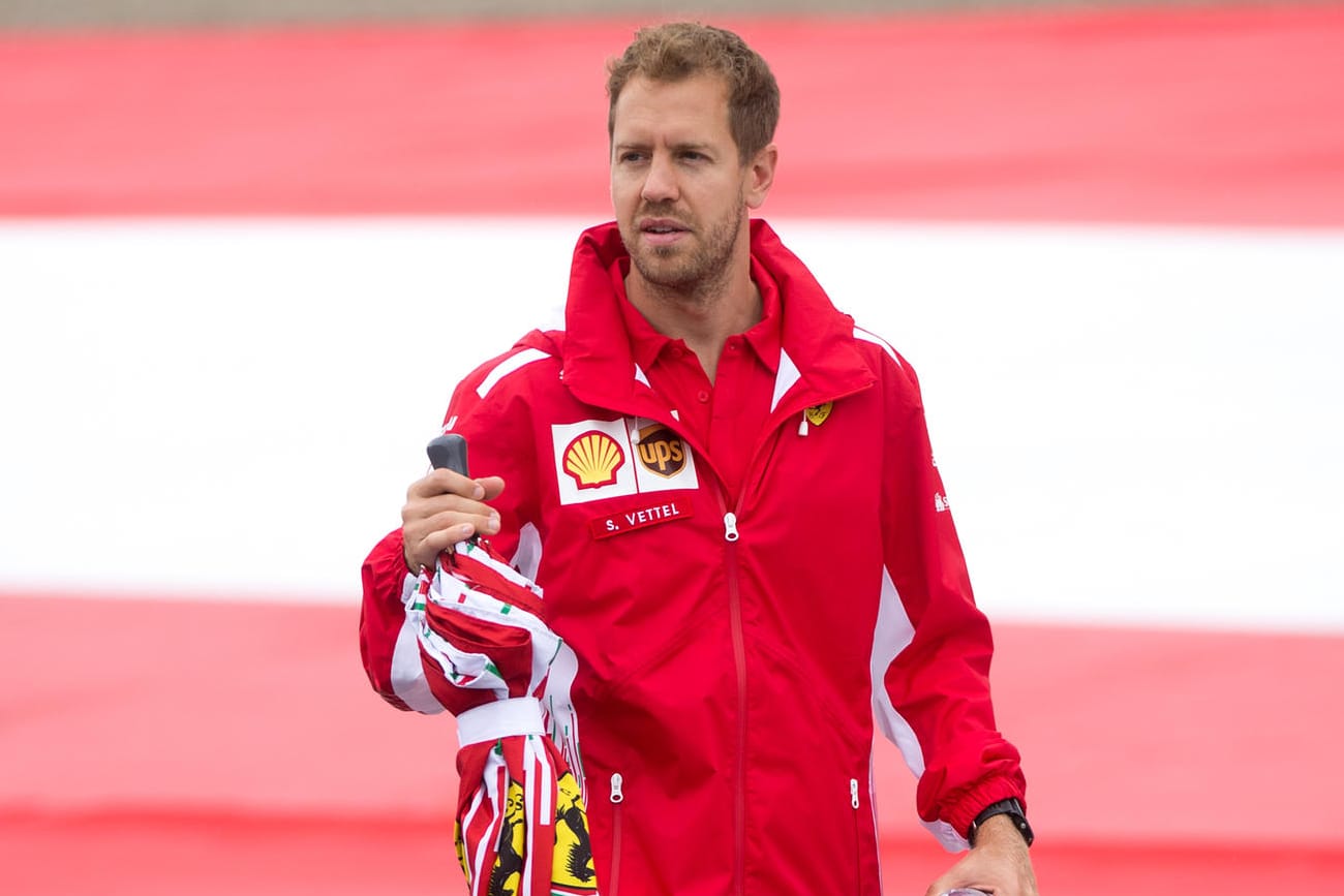 Sebastian Vettel bei der Besichtigung der Rennstrecke in Spielberg.