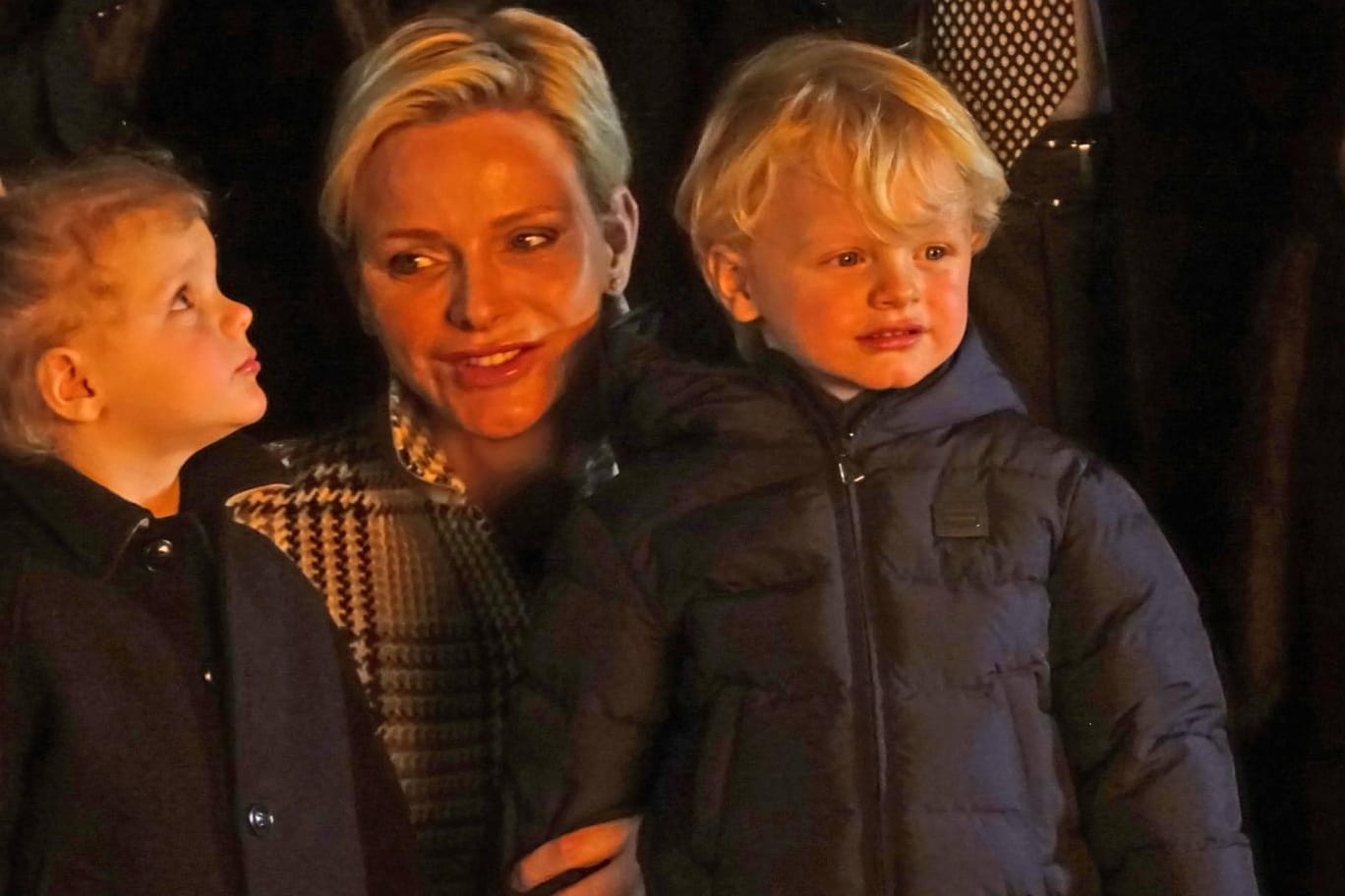 Ihre Kinder sind ihr ganzer Stolz: Prinzessin Gabriella (l.) und Prinz Jacques mit Charlène von Monaco.