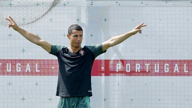 Cristiano Ronaldo trifft am Samstag mit Portugal auf Uruguay.