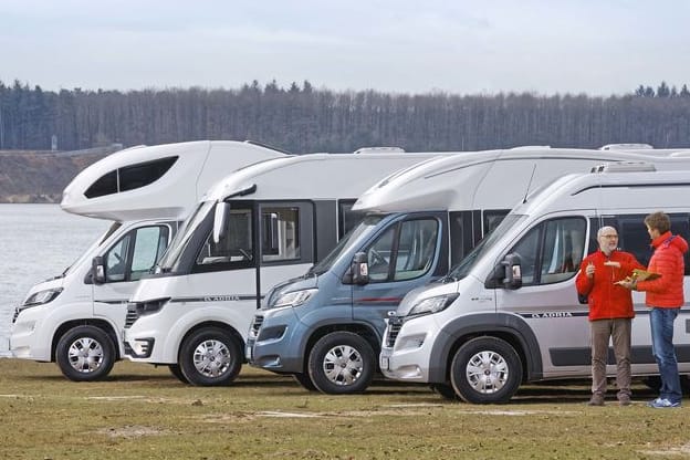 Alkovenmobil, Integrierter, Teilintegrierter und Campingbus: Wer das passende Wohnmobil sucht, hat die Auswahl unter sehr verschiedenen Typen.