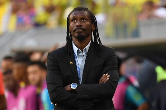 Trainer Aliou Cissé schied mit dem Senegal aus.