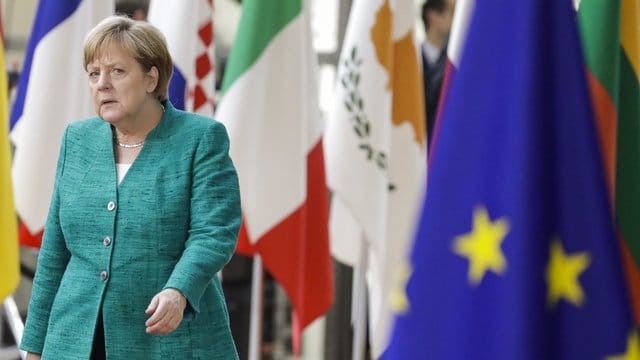 Angela Merkel verliert weiter an Zustimmung in der Bevölkerung. Angela Merkel verliert weiter an Zustimmung in der Bevölkerung.