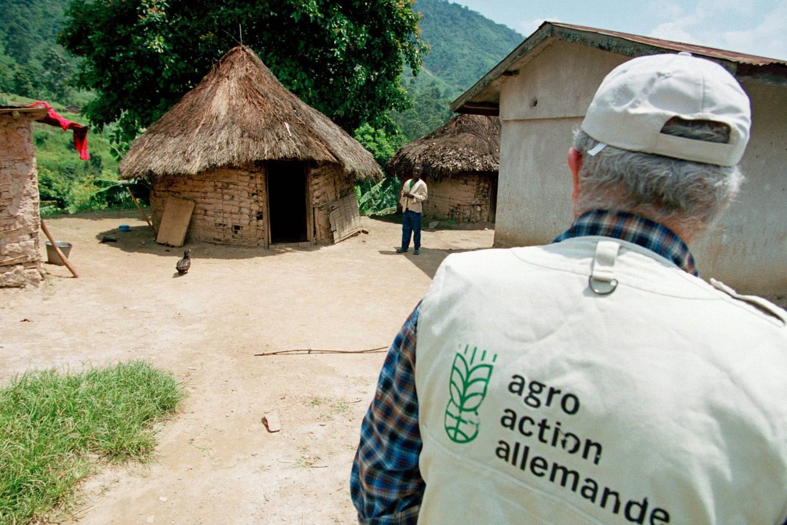Ein Mitarbeiter der Agro Action Allemandei: Der Kongo zählt zu ärmsten Ländern der Welt. Die Welthungerhilfe unterstützt vor Ort bei der Ernährungssicherung. Nun ist ihr ein Angriff widerfahren.
